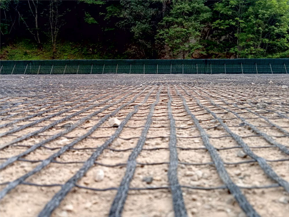 Tek Yönlü Polyester Geogrid 17 Tek Yönlü Polyester Geogrid