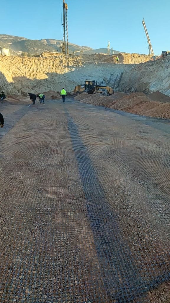 Ekstrüde Geogrid Uygulaması Ile Güçlendirilmiş Zemin Çözümleri 17 Ekstrude Geogrid Ile Guclendirilmis Zemin Cozumleri 2