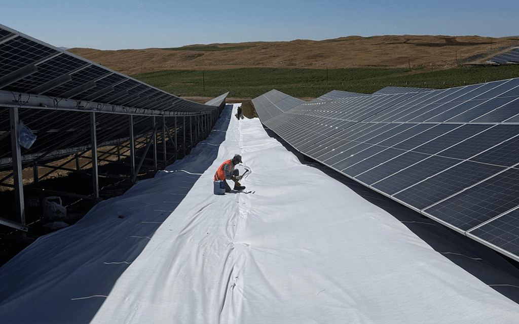 Güneş Enerji Santralleri (Ges) Için Geotekstil Çözümleri: Uzun Ömürlü Altyapının Anahtarı 18 Ges Için Geotekstil Çözümleri